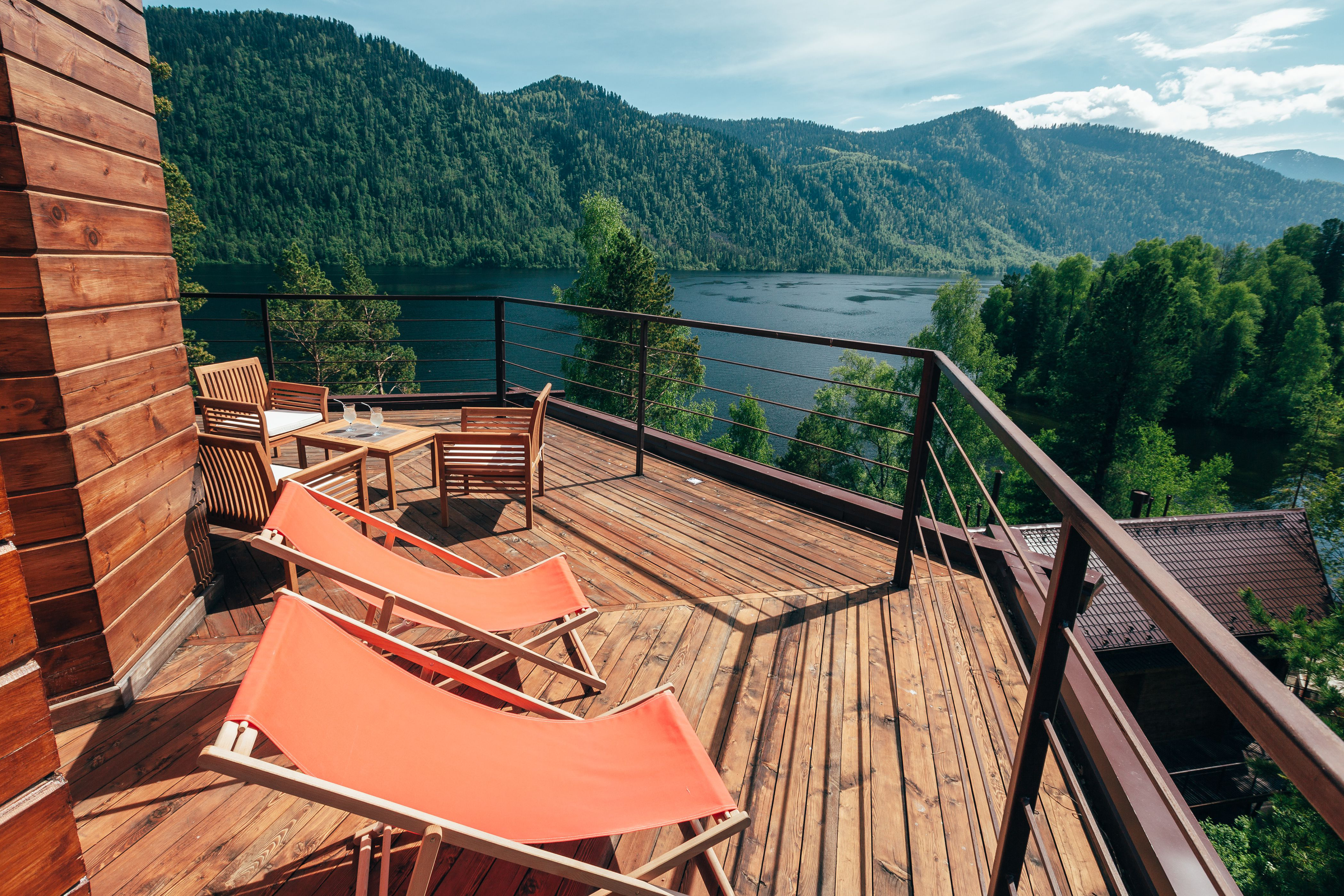 Как выбрать отель для молодежного отдыха?