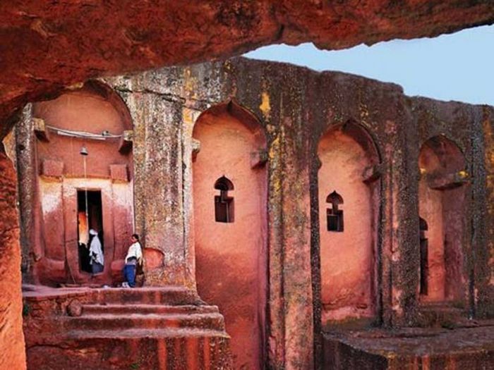 Лалибела - 11 церквей, высеченных в скале