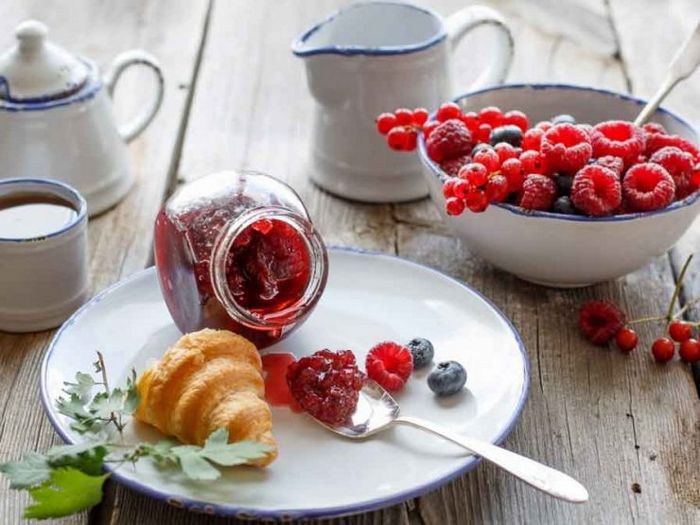 Варенье из ежевики, малины и смородины