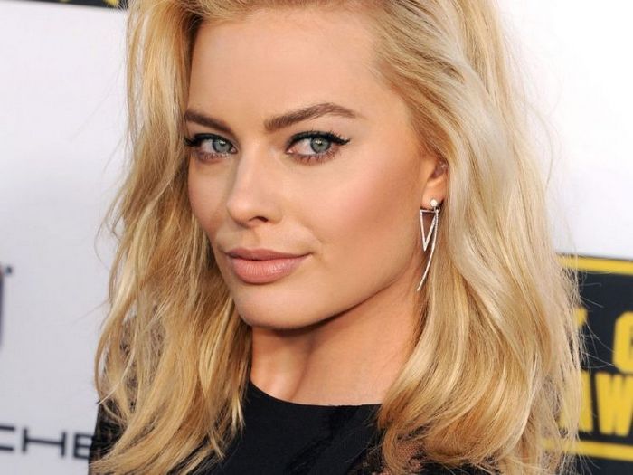 Современные прически для волос средней длины