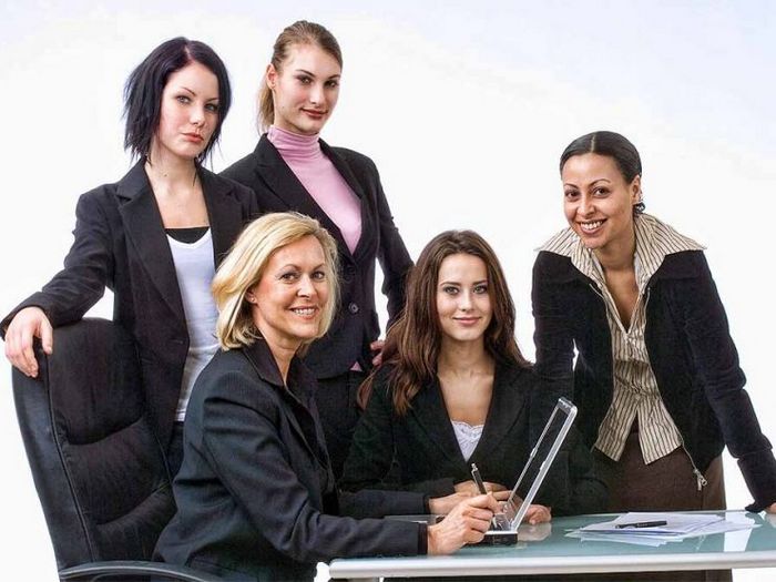 Как снять гель-маникюр дома