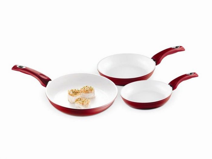 Типы сковородок - керамические, чугунные и вок