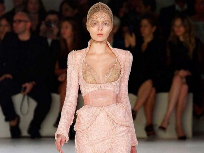Alexander mcqueen - метаморфозы нижнего белья