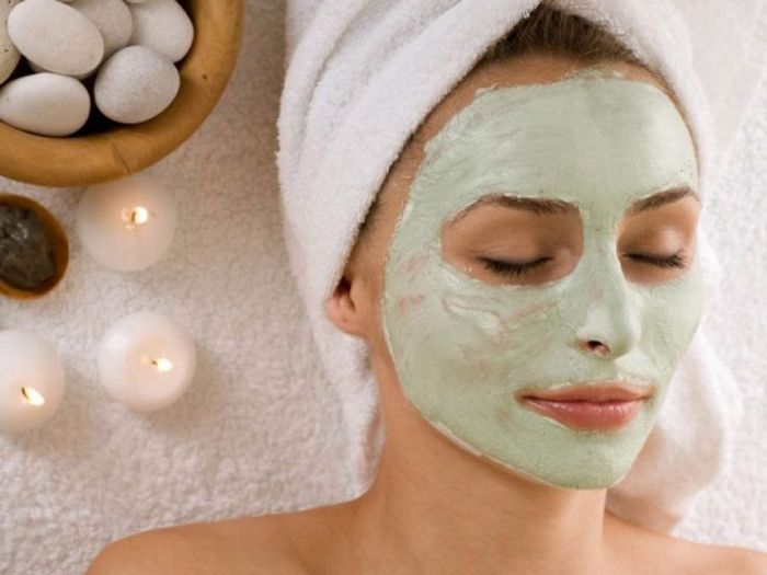 Простые объемные прически и хитрости для тонких волос