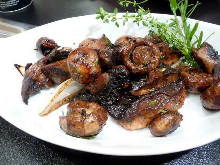 Грибы на гриле