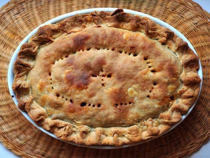 Домашний пирог с говяжьим фаршем