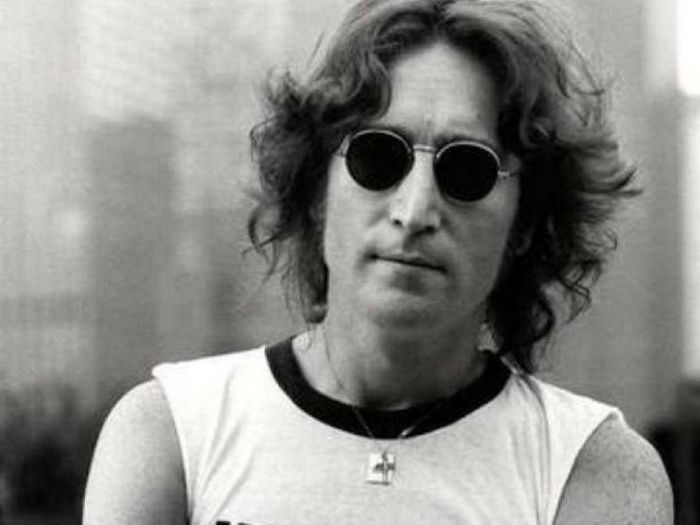 9 Октября - день рождения джона леннона