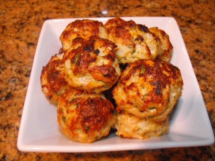 Спагетти из кабачков с жареными помидорами сливы