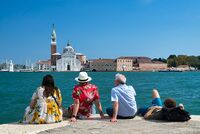 Одна страна Европы отказалась признавать документы российских туристов