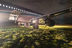 Опубликованы кадры выкатившегося за пределы полосы в Пулково самолета
