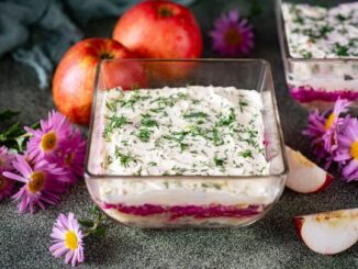 Селедка под шубой с яблоками