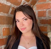 Альпинист-спасатель проанализировал видео с дрона, облетевшего пик Победы. Как он оценил шансы Наговициной на выживание?