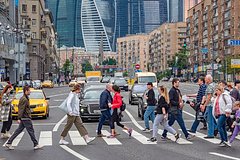 Иностранец описал женщин в России фразой &laquo;могут спасти мир и починить мотоцикл&raquo;