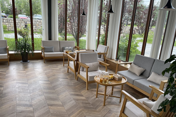 Летящая лошадь, храм-муравейник и лапша. Россияне массово едут в самый закрытый район Китая. Почему там нужно непременно побывать?