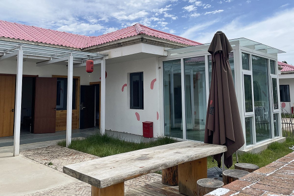 Летящая лошадь, храм-муравейник и лапша. Россияне массово едут в самый закрытый район Китая. Почему там нужно непременно побывать?