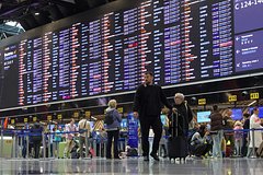 Московский аэропорт вернулся к штатной работе после массовых задержек рейсов Московский аэропорт вернулся к штатной работе после массовых задержек рейсов