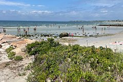 Мужчина отправился поплавать в море и заразился плотоядными бактериями