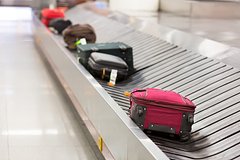 Несколько сотен российских туристов снова остались без багажа