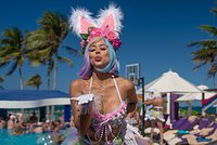 Пенсионер отправился в круиз на роскошном лайнере и был найден бездыханным в бассейне