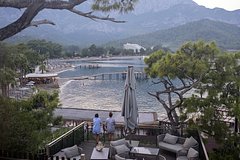 Россиянам предложили дешевые туры в популярные пляжные страны в августе