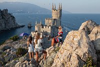 Россияне массово устремились на отдых в Крым