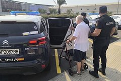 Семидесятилетний мужчина с ходунками обокрал туристку в аэропорту на сотни тысяч рублей