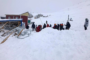 Турист пять дней просидел без воды со сломанной ногой на леднике в Европе