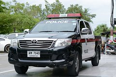 Турист пригласил к себе трансгендерную женщину, ограбил ее и закрыл в номере