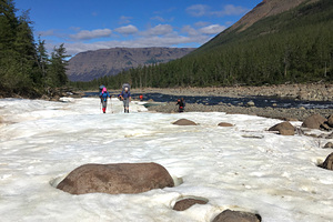 Турист решил покорить вершину в Европе и сорвался вниз на глазах у других альпинистов