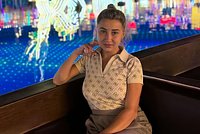 Туристка бросила голую дочь на улице в США, ушла за покупками и угодила за решетку Туристка бросила голую дочь на улице в США, ушла за покупками и угодила за решетку