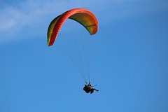 Туристка описала полет на парашюте с инструктором словами &laquo;он прижимался ко мне и лапал&raquo;