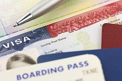 Захарова отреагировала на ужесточение визовых правил США для россиян